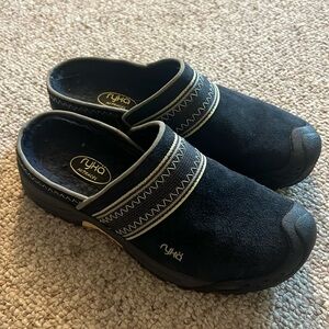 Ryka mules size 7W